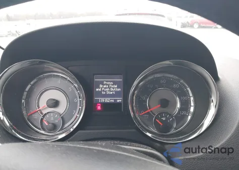 2016 Chrysler Town & Country Touring-L Anniversary Edition from USA, damaged, VIN 2C4RC1CG0GR200521